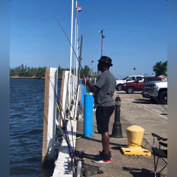 👋🏾👨🏾‍🌾🎣🌊💭🚲🛴🛵👕🎽💳👨🏾‍💻💸🔁🫱🏾‍🫲🏻🔁💸🌎 - Picture 7 of 8